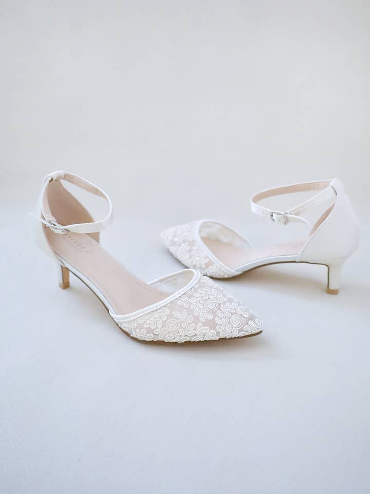 Gehaakte Kant Puntige Neus Bruiloft Kitten Lage Hak voor wholesale door Kailee P.