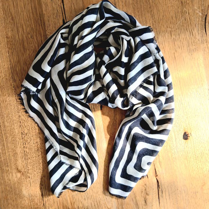 Randig mjuk viskos-scarf - 332351 för wholesale av Cinnamon Creations