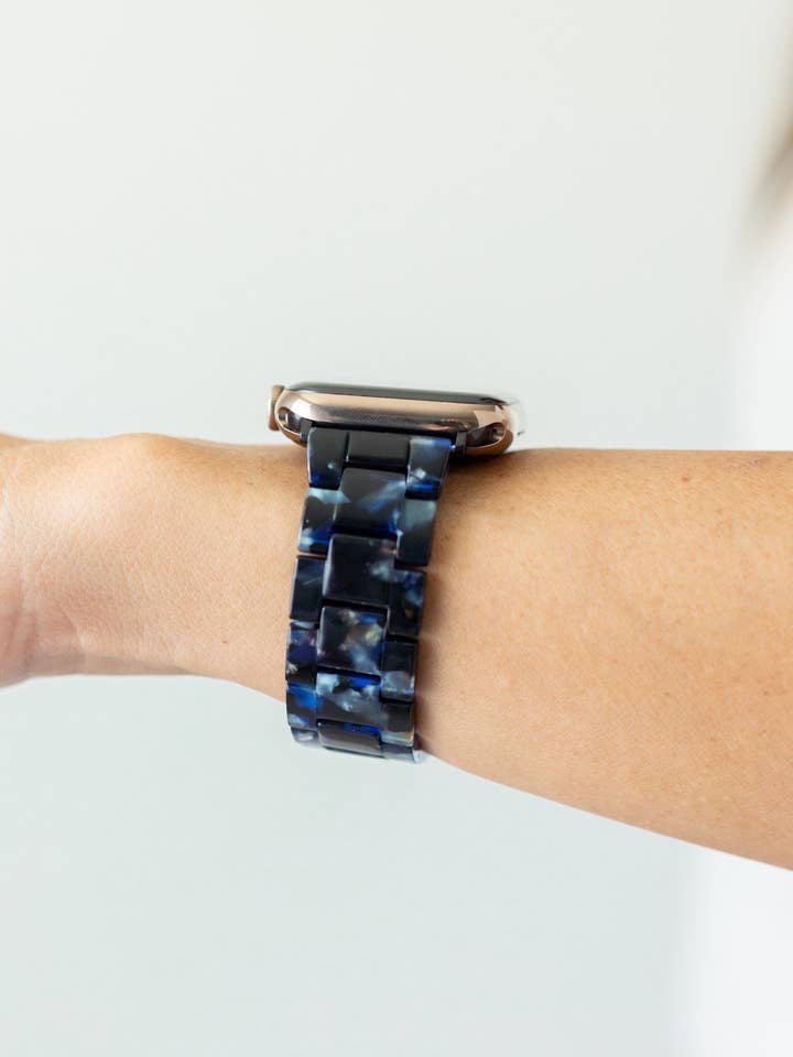 Amy Akryl Sort & Blå Apple Band for engroshandel hos StrawberryAvocados