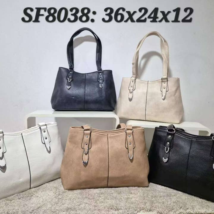 SHOULDER BAG WITH TWO ZIPPERS. for wholesale by MIA LAROUGE