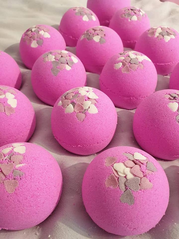 Stor Sweetheart Bath Bomb for engroshandel hos Enchanting Bath Bombs