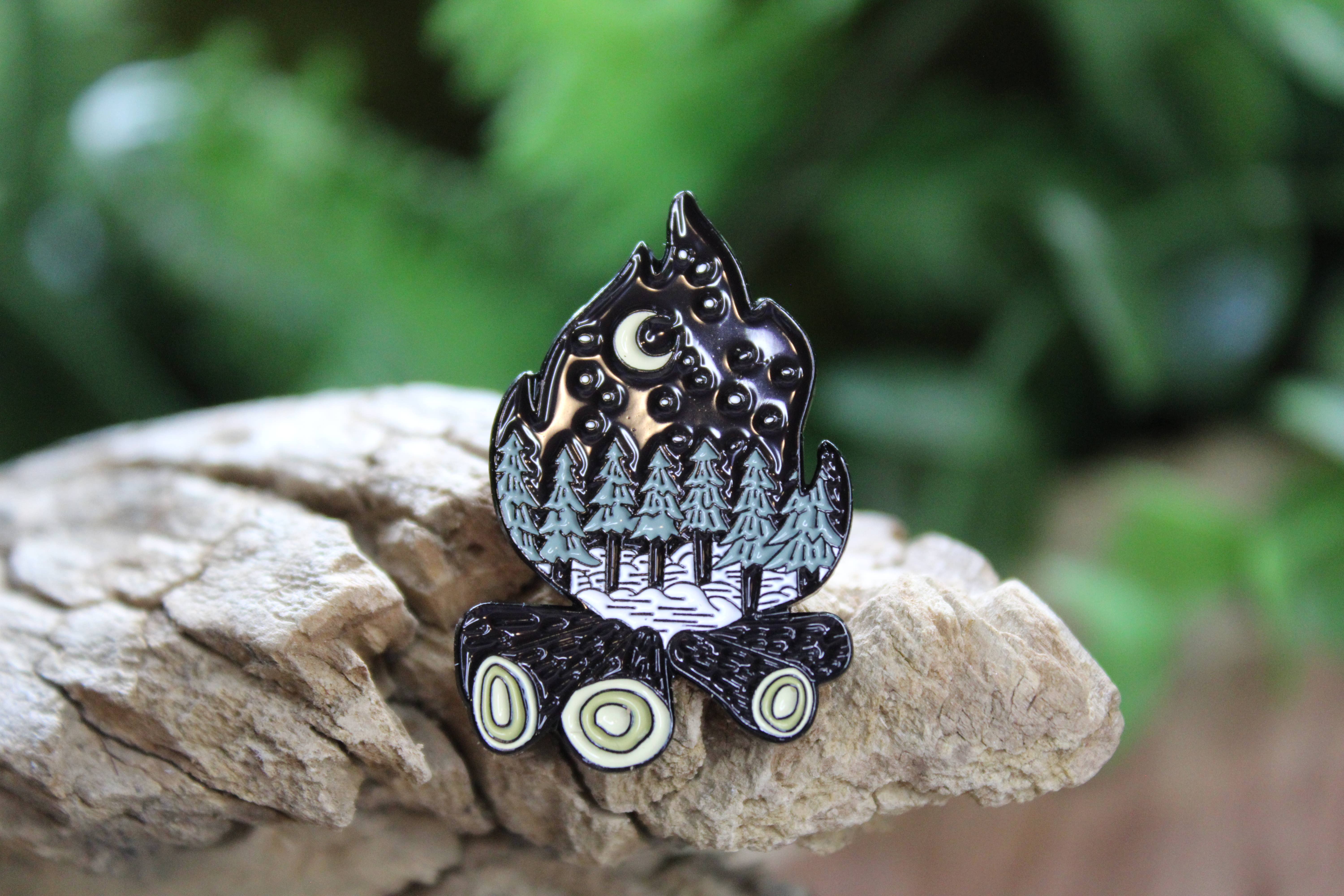 National Parks and Beyond - Wholesale Lapel Pin/Button - Campfire In the Forest - Metal & Enamel Pin0