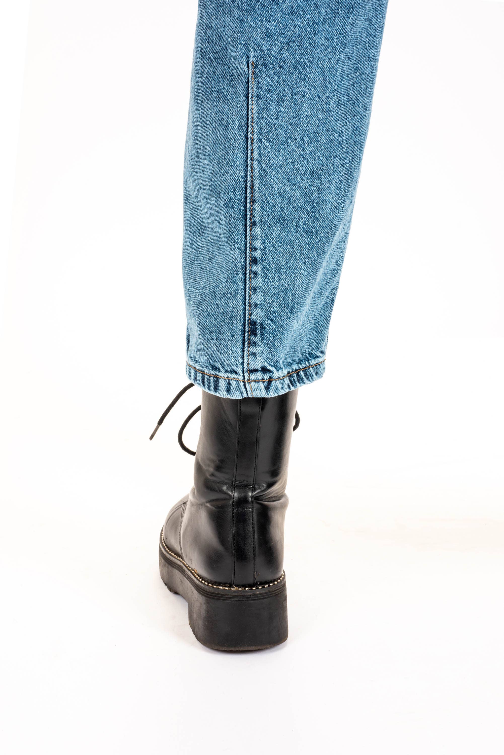 SPONTANÉ - Wholesale Jeans - Women's - Women's mom jeans - High waist - 80s style revisited6