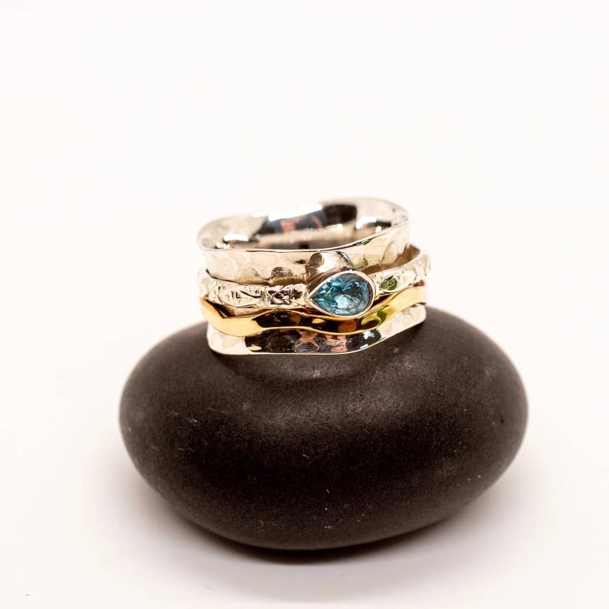 Baizaar – wholesale Single stone/solitaire ring – Sterling Silver Wave Spinner Ring w Blue Topaz2