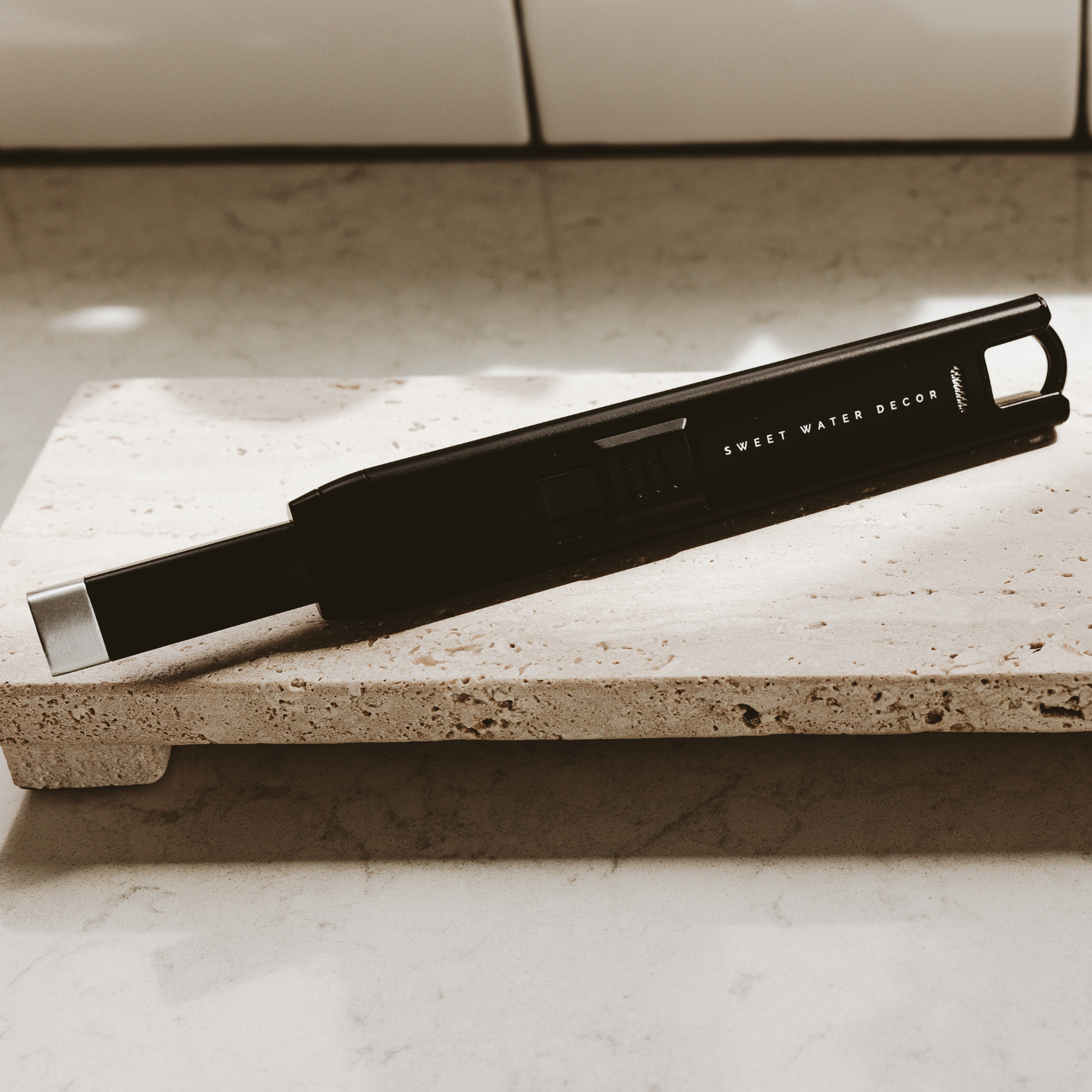 Sweet Water Decor - Wholesale Lighter - Black Large Rechargeable Electric Lighter - Home Decor2