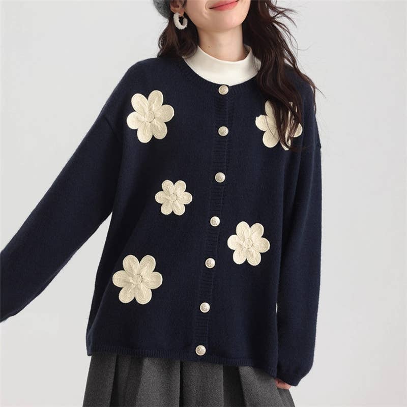 Plush Looks – wholesale Pullovertröja - Dam – Broderad blommig kofttröja1