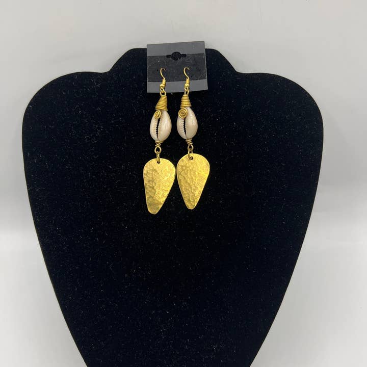 KENYAN SAFARI DESIGNS - Wholesale Dangle Earrings - Cowrie Shell Brass Earrings1
