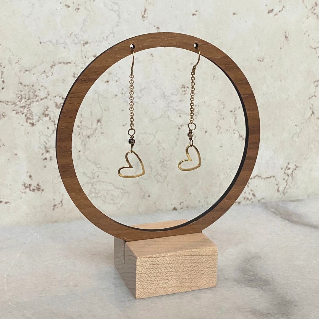 Seeds - Vendita all'ingrosso Orecchini pendenti - Orecchini a cuore in oro opaco | ciondolo in ottone con pietre semipreziose10