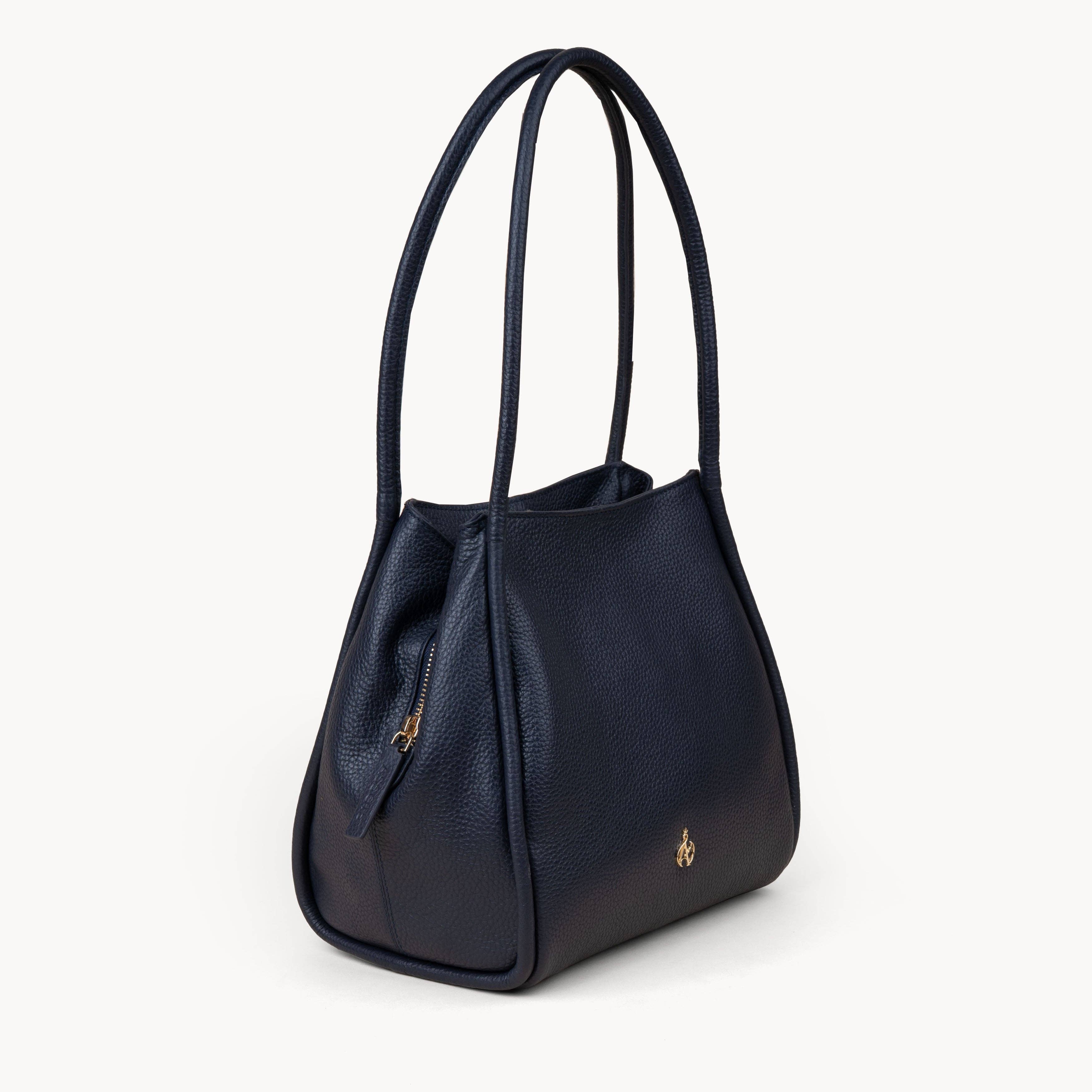 Assots London - Vente Sac porté épaule – femme - Sac bandoulière organisateur en cuir véritable grainé bleu marine 'DEBBIE'2