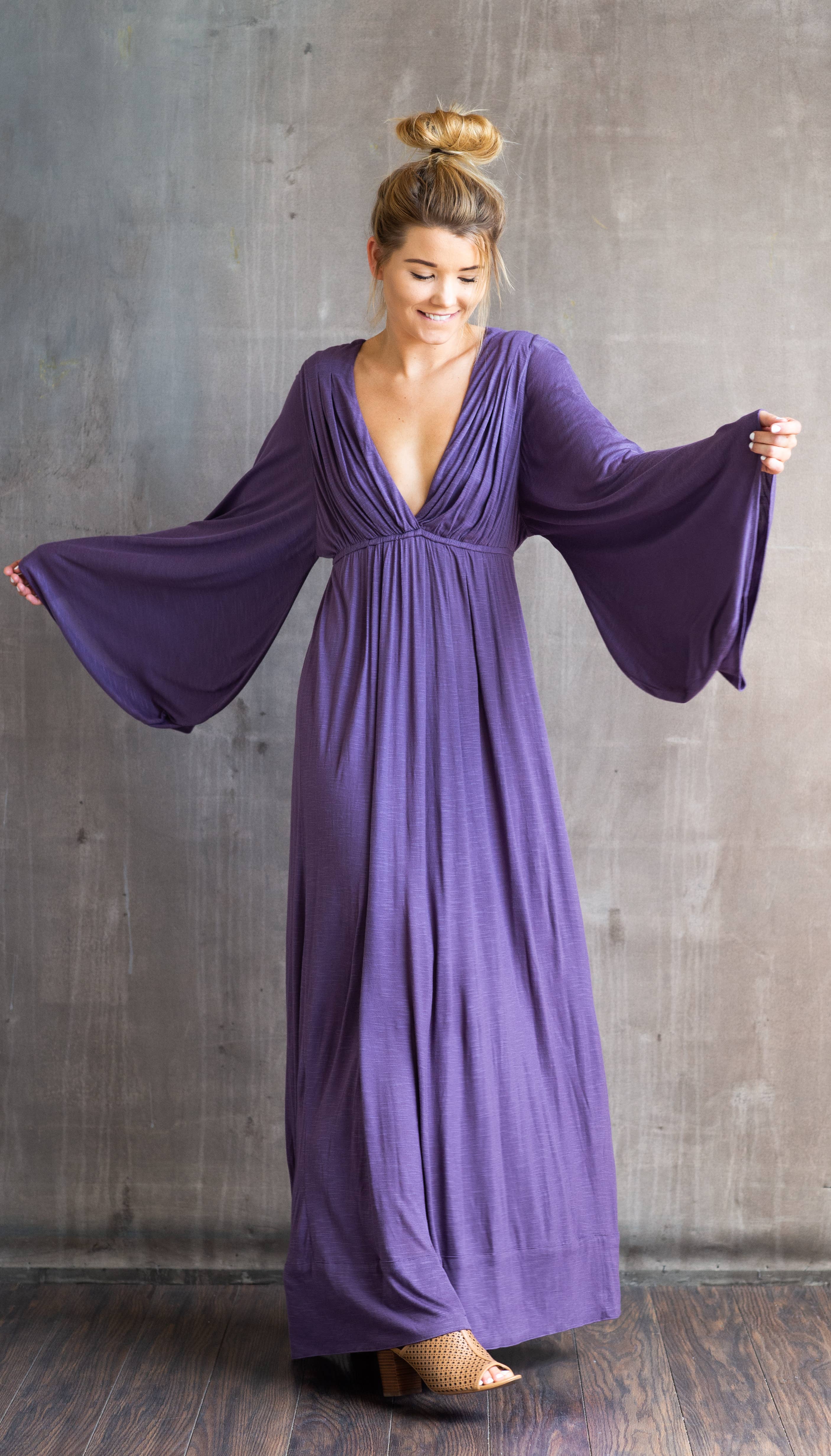 Paramita Designs - Vente Robe – femme - Robe longue déesse à manches cloche1