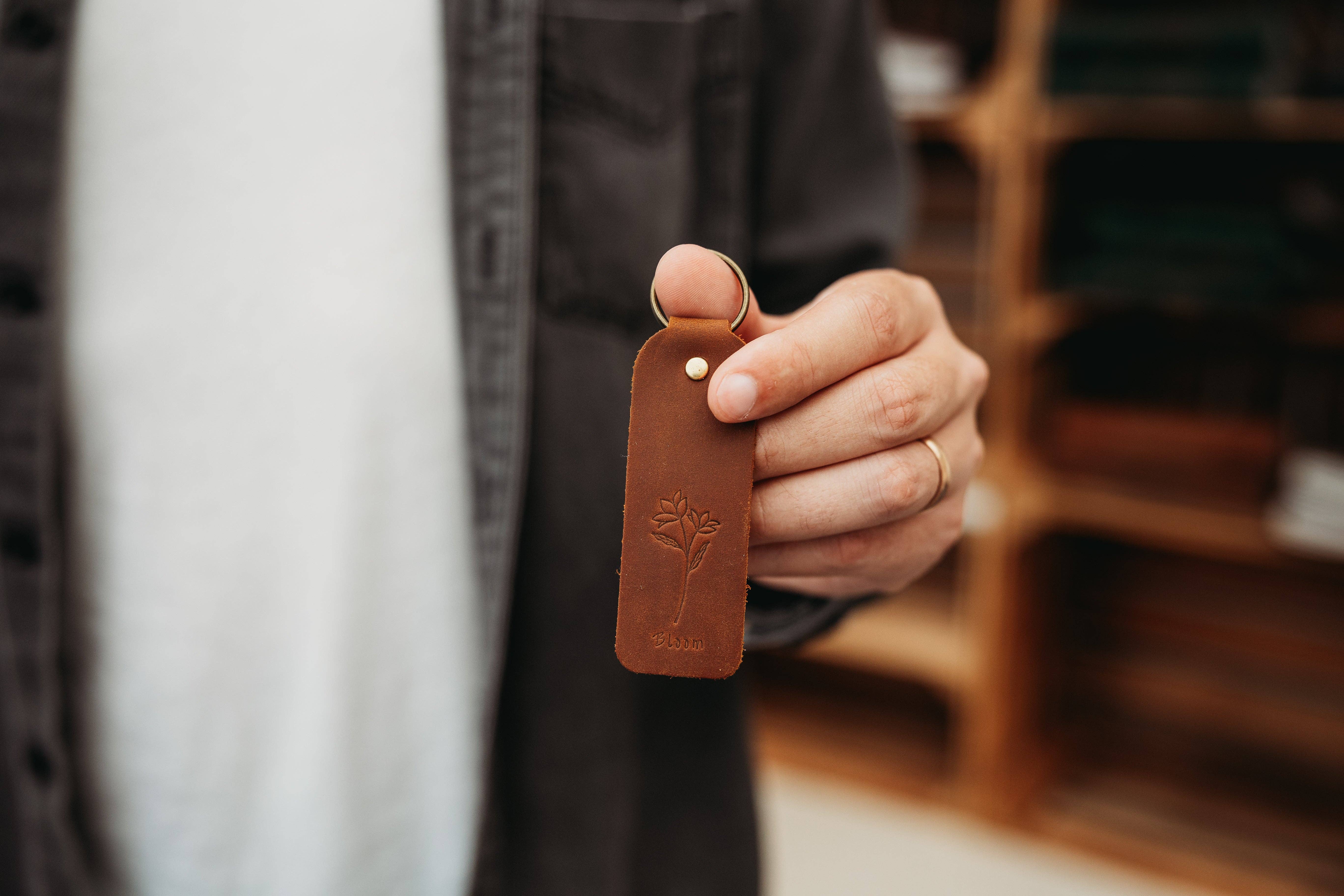 Lucas Ruth - Wholesale Keychain - Unisex - Floral Encouraging Leather Keyrings10