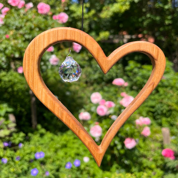 Sternengasse GmbH - Wholesale Suncatcher - Window decoration heart with rainbow crystal1