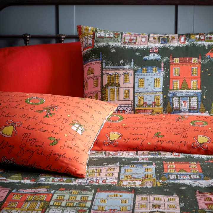 Christmas Spirit Festive Duvet Cover Set Green for wholesale on Faire1