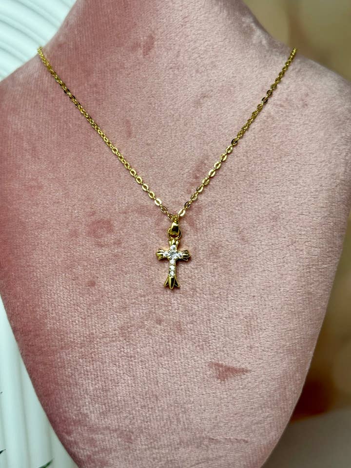 Cruz Antiga Delicada por atacado de NEM Designs