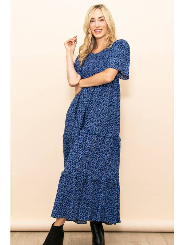 Elloh Collection – Großhandel Kleid – Damen – Fall In Love Maxikleid mit gesmoktem Flare-Blumenmuster und Taschen8