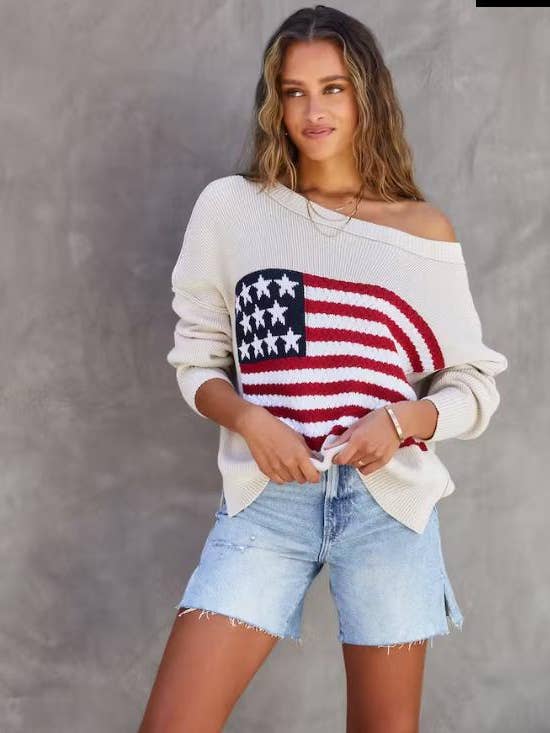Maglione con bandiera americana a spalle scoperte – Comodo con un tocco di stile per la vendita all'ingrosso da parte di Ashley’s Clothing Design Inc.