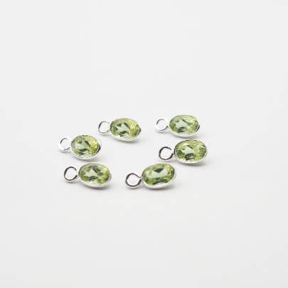 Connecteur simple en péridot 6x4mm avec sertissage en argent, breloque en péridot pour la vente par GTG Gems Corp