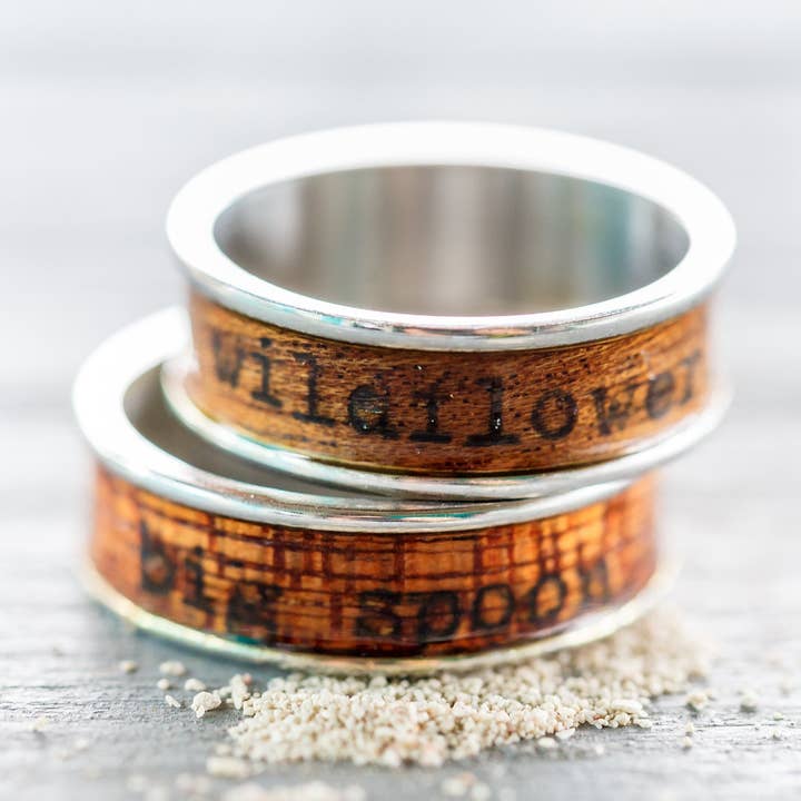 Anillo de madera «vive este momento»: anillo de compromiso para hombre para venta al por mayor de Resolute Star