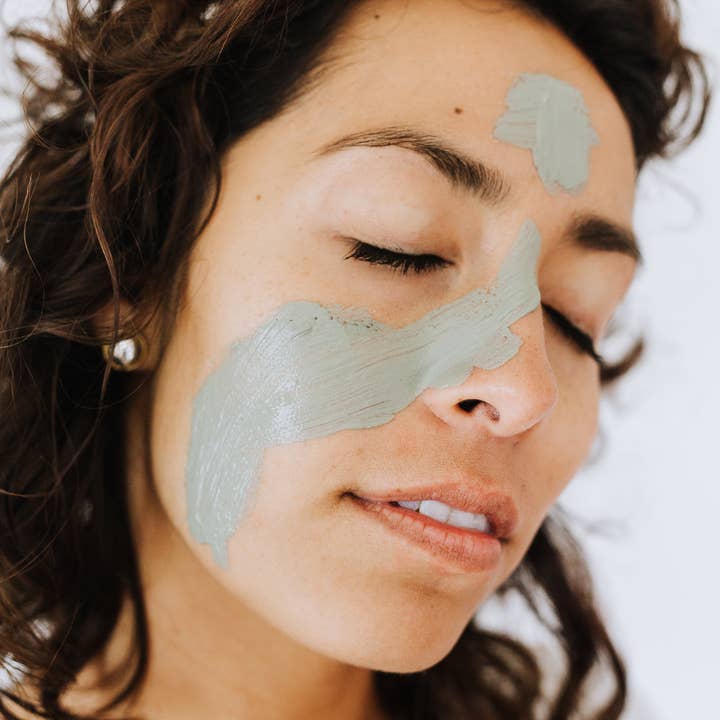 Oxalis Apothecary - Wholesale Skincare Face Mask - Wildflower Balance + Detox Clay Face Mask 3