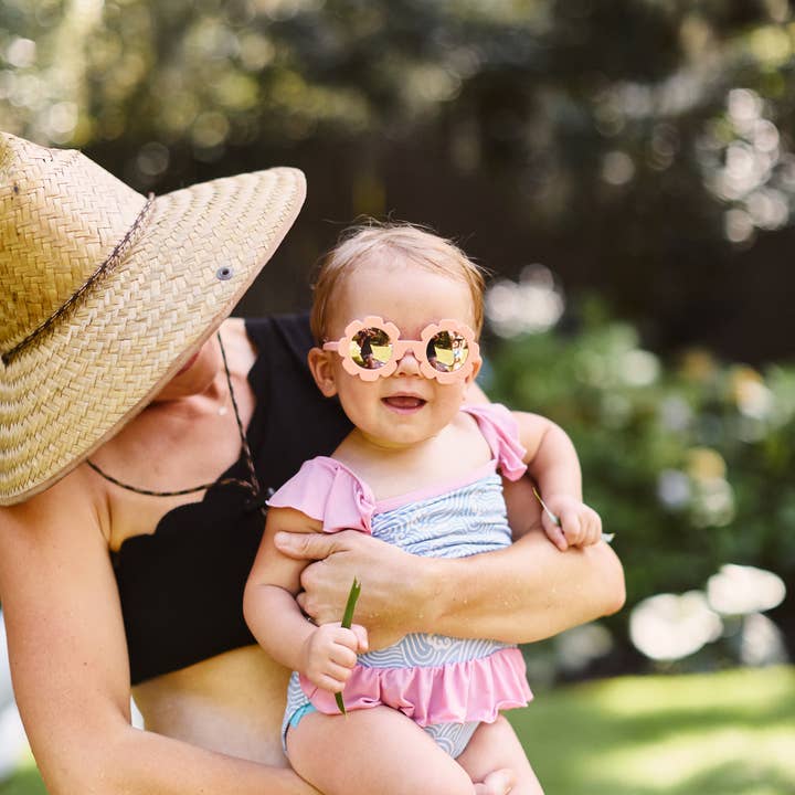 Babiators - Australia & New Zeland - Wholesale Sunglasses – kids - Polarised Flowers - Peachy Keen5