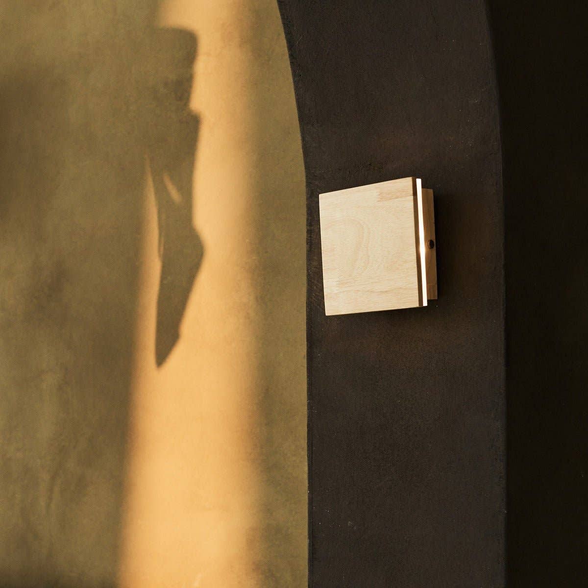 Tavellio - Vente Appliques - Applique murale sans fil Lane Light marron clair | Design rechargeable et dimmable7