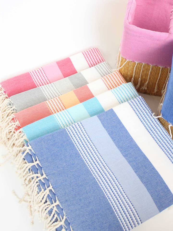 Fouta Tunn Ibiza Ränder Handduk för wholesale av Scents and Feel