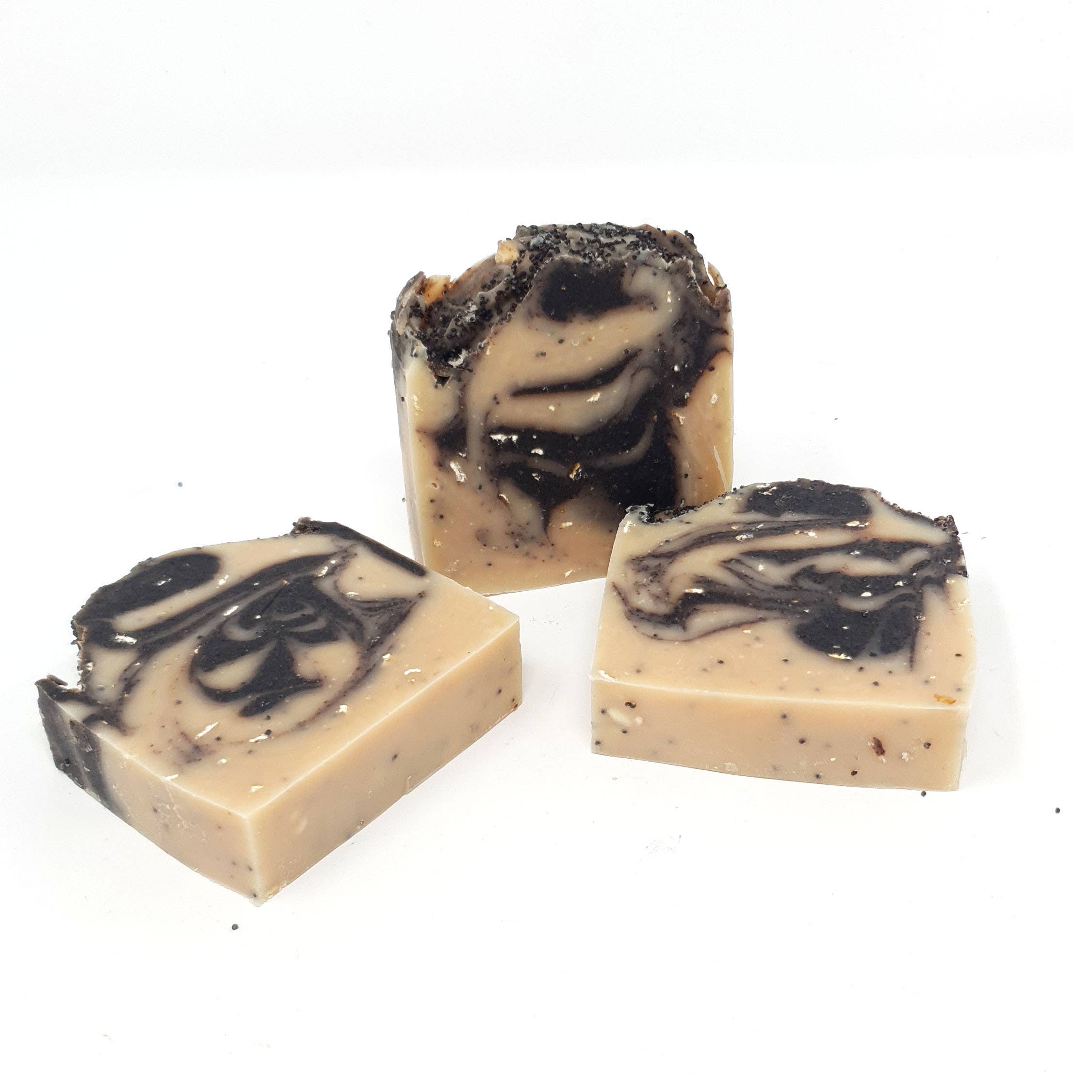 Hollow Oak Stores – wholesale Bar Soap – Honey & Beeswax Soap - Gardeners (Lavender & Lemongrass)0