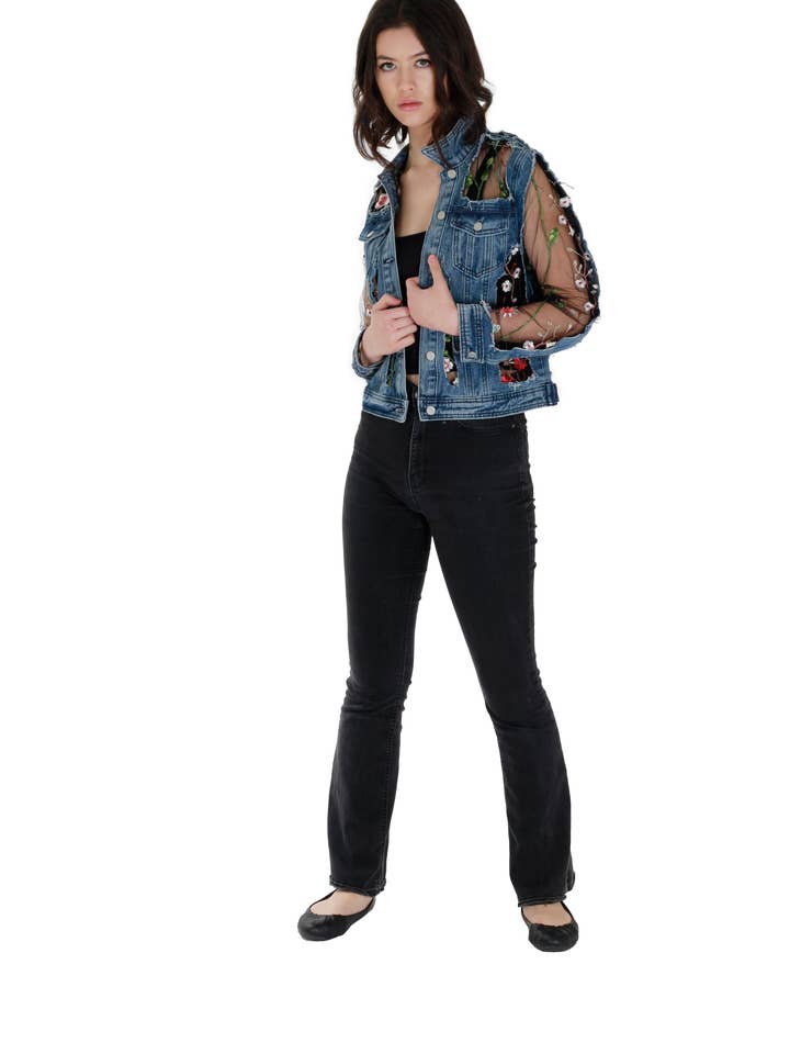 Jaqueta Ganga Vintage com Bordado Floral Elegante por atacado de NIKKY APPARELS