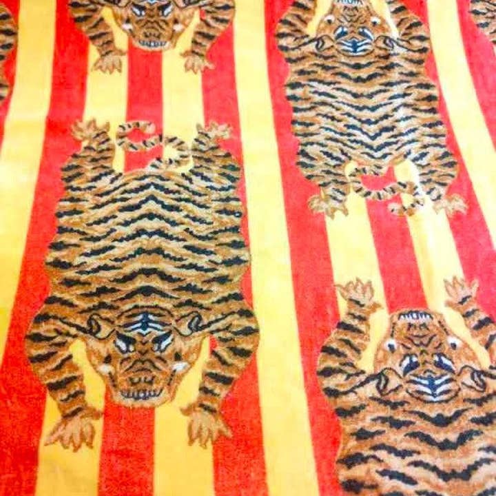 bhavnas boutique - Wholesale Fabric paint - Upholstery Dressmaking Sewing Fabric Cotton Velvet Fabrics 2