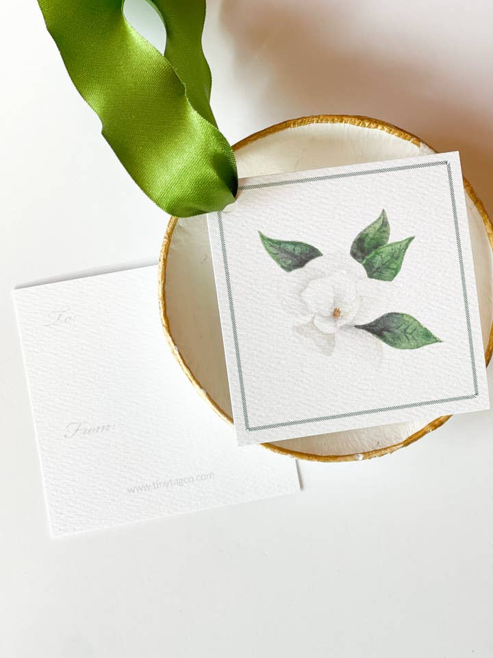 Étiquette cadeau Aquarelle Magnolia pour la vente par Tiny Tag Co.