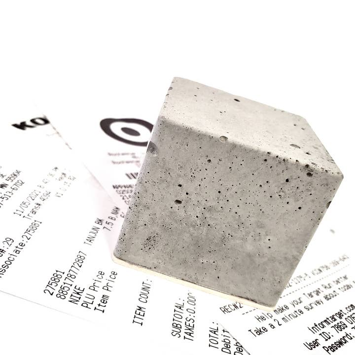 le gros poids. presse-papier en béton avec du bois d'érable. accessoires de bureau pour la maison ou le travail. pour la vente par Your Nest Inspired