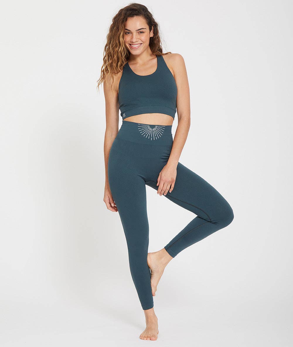 Yoga Searcher – wholesale Sport-/loungeleggings – Dam – KEISHO – Tights tillverkade av återvunna material15