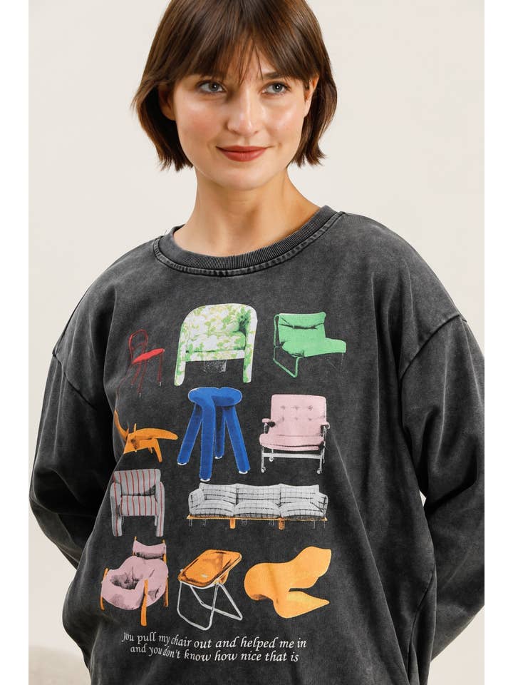 Attrait Paris - Wholesale Graphic Sweatshirt - Women's - Crew neck sweatshirt, faded effect design pattern1