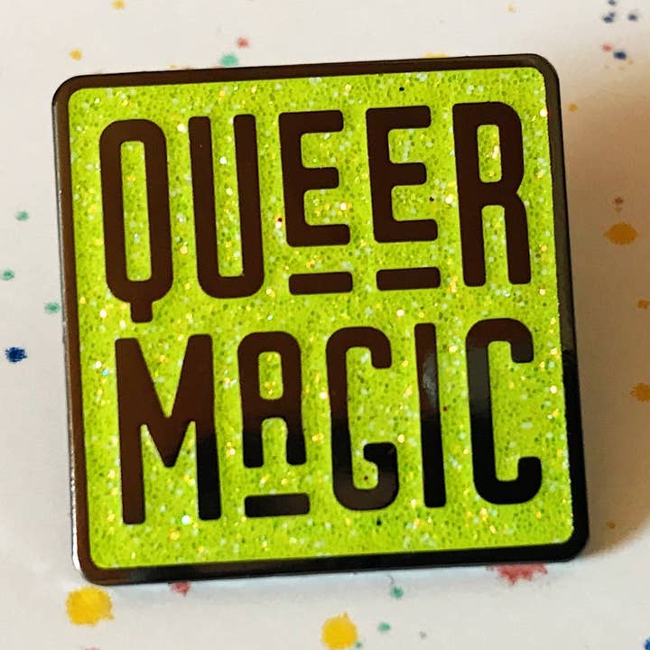 Broche magique chartreuse lumineuse pour la vente par TheThirdArrow