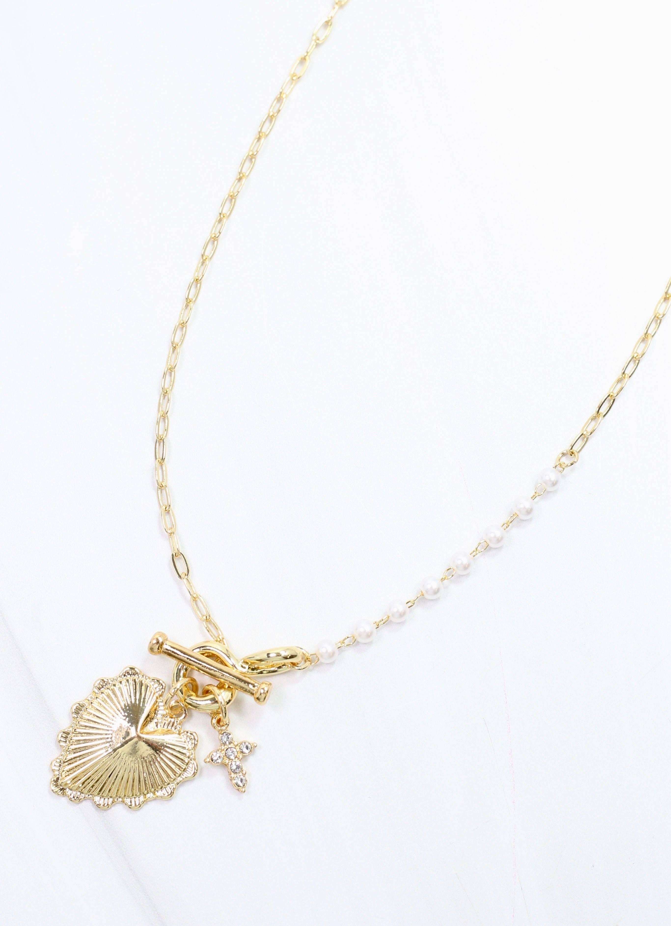 Caroline Hill - Wholesale Pendant/Charm Necklace - Sharma Charm Necklace Gold0