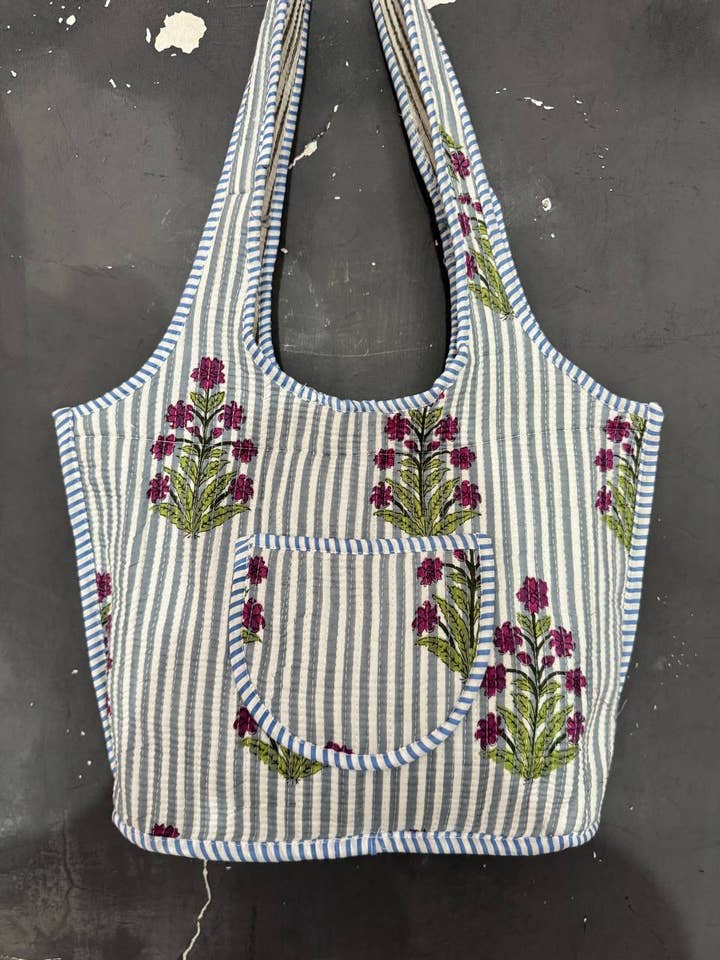 Blommönstrad axelväska i bomull, quiltad väska, festväska för wholesale av bhavnas boutique