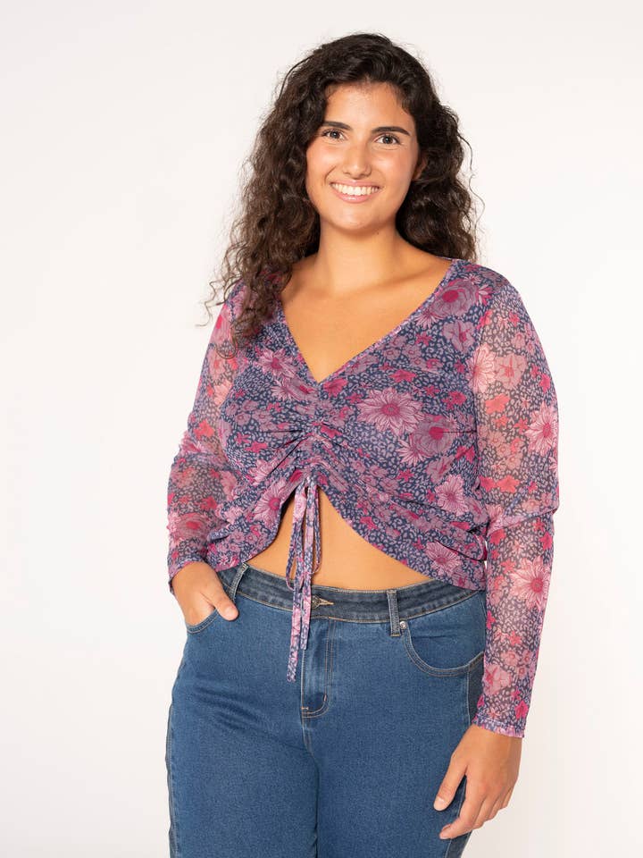 T-shirt in rete stampata con ruches per la vendita all'ingrosso da parte di More Than Angels