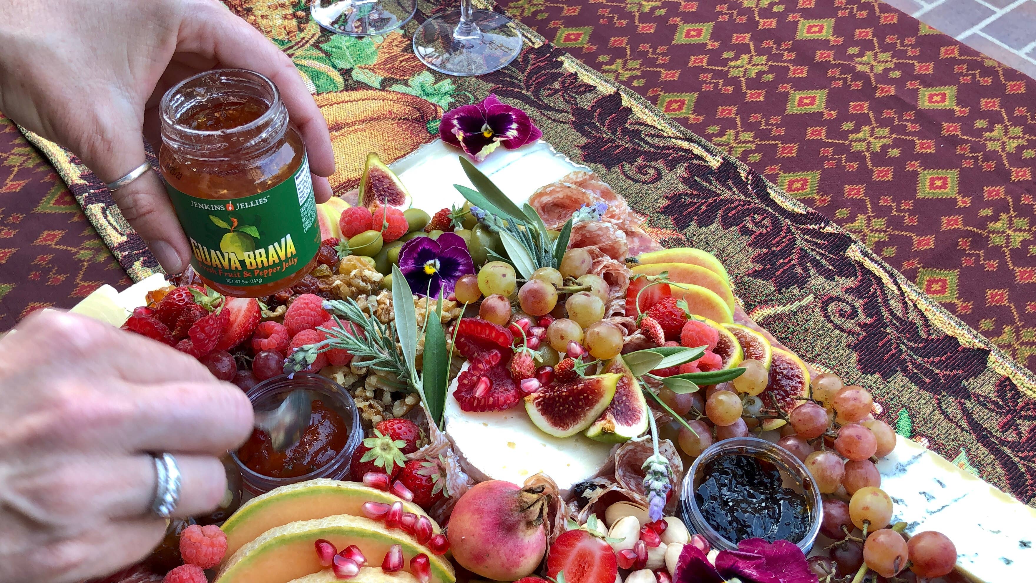 JENKINS JELLIES - Vendita all'ingrosso Marmellata/Gelatina - 5 oz Guava Brava Pepper Jelly4