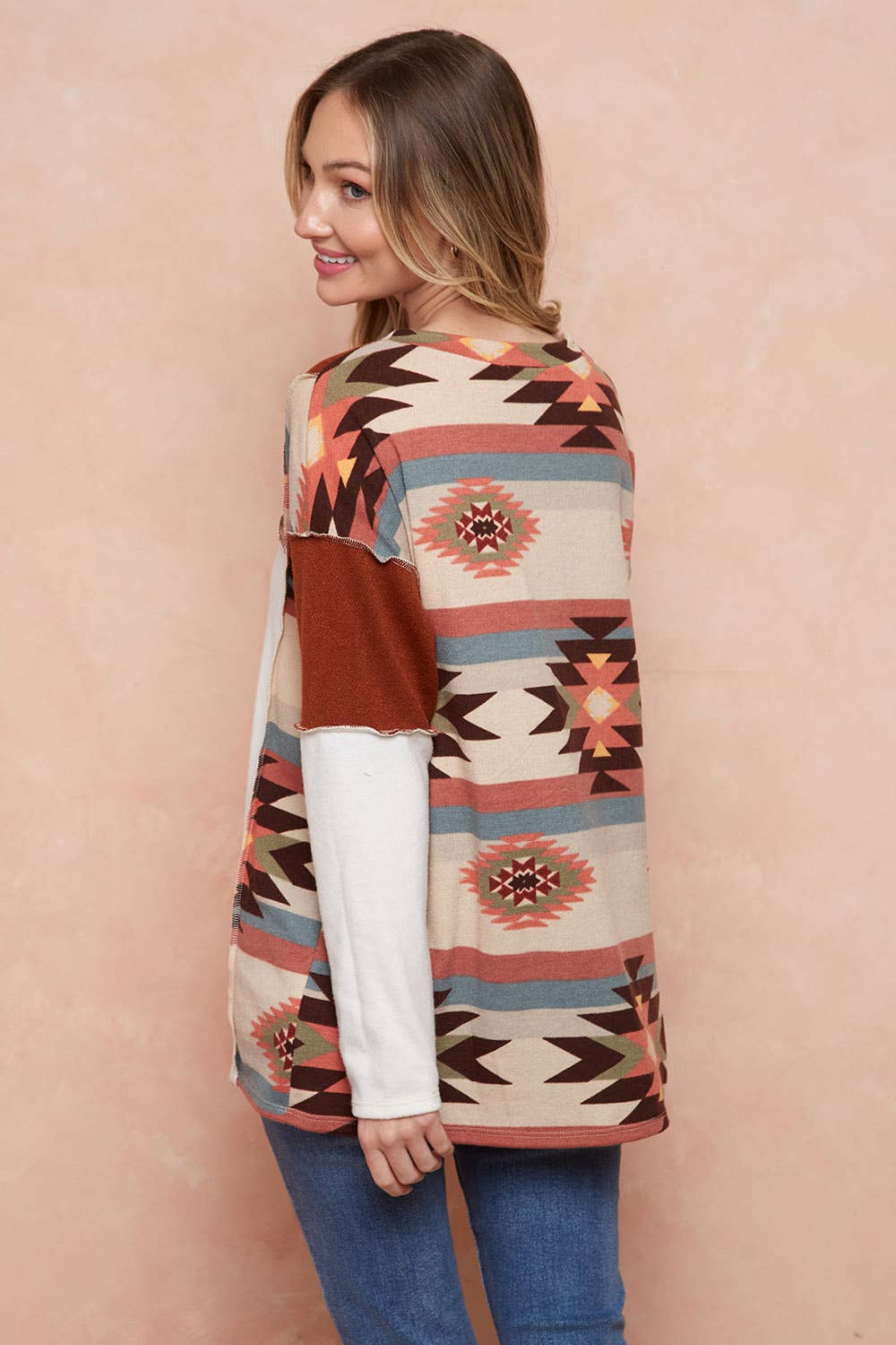 Moonshot Clothing - Wholesale Tunic - Women's - MST2977-DELFI AZTEC COLORBLOCK PULLOVER4