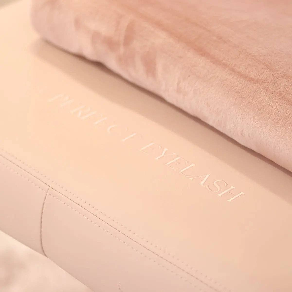 PE Cosmetics - Wholesale Bed - Elektrische Behandelingstafel Roze1