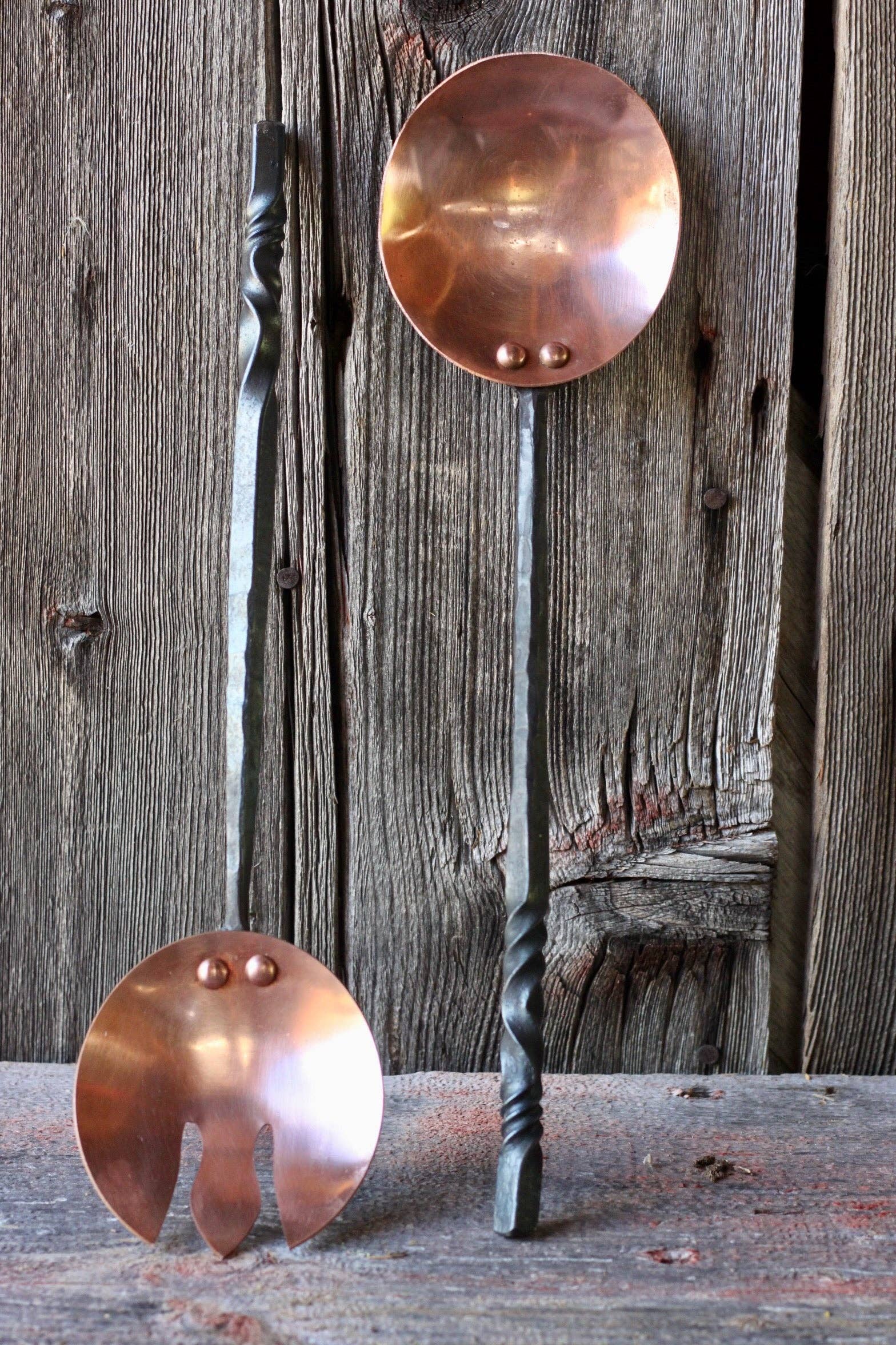 Wicks Forge - Vente Pinces de cuisine - Pince à salade en cuivre3