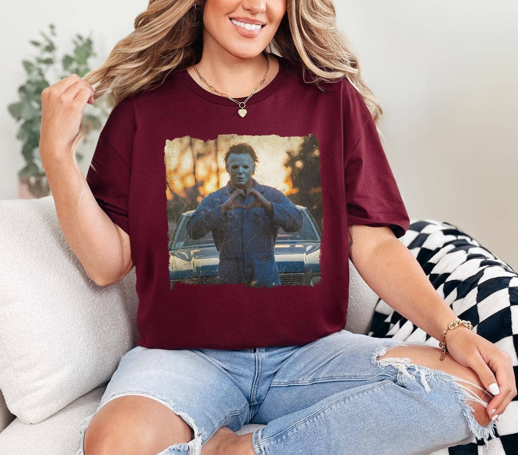 DLT Ecommerce - Wholesale T-Shirt (Graphic) - Women's - Michael Myers T-Shirt, Halloween Horror Lovers Sweatshirt4