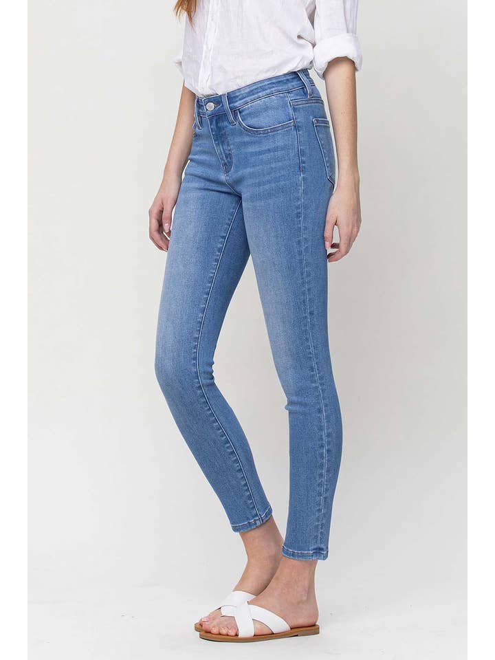 LIGHT WASH MID RISE ANKLE SKINNY JEANS V2423L for wholesale on Faire