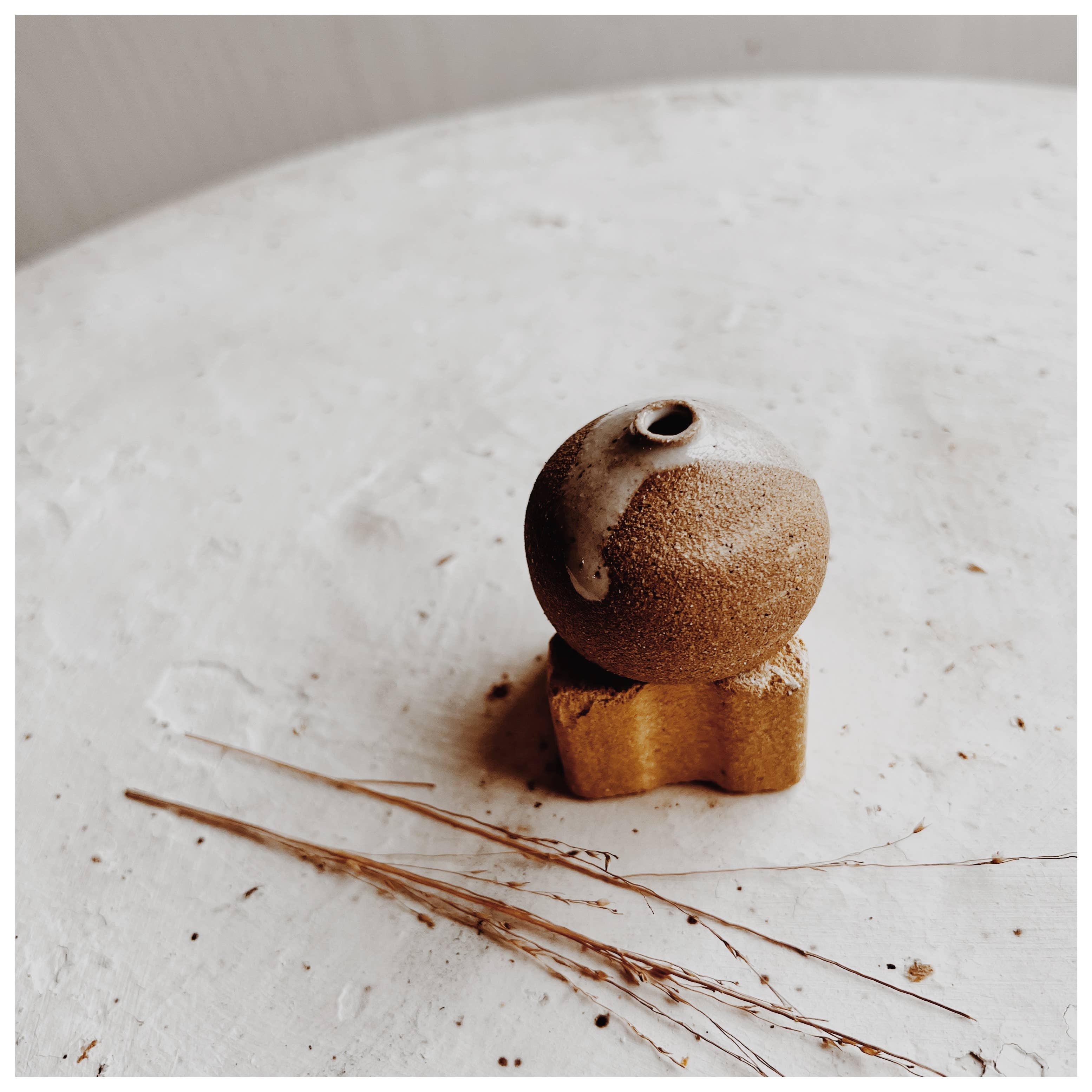 Good Hearted Woman - Wholesale Decorative Tabletop Object - Tiny Vase6