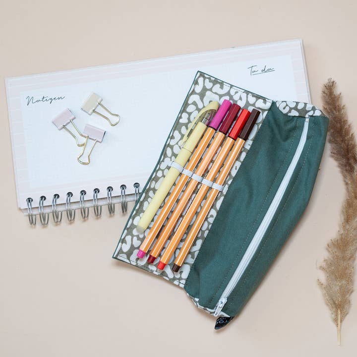 Tochter von Walter - Wholesale Pencil Case/Pouch - Pencil case, mini Leo sage8