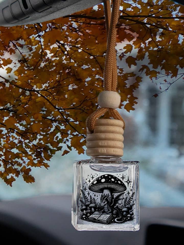 DRAGON & BOOKS | DIFUSOR PARA COCHE para venta al por mayor de A Pleasant Thought