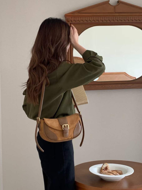 Pretty Persuasions – wholesale Crossbody bag – Women's – P23110 Suede-Like Buckle Crossbody/Shoulder Bag2