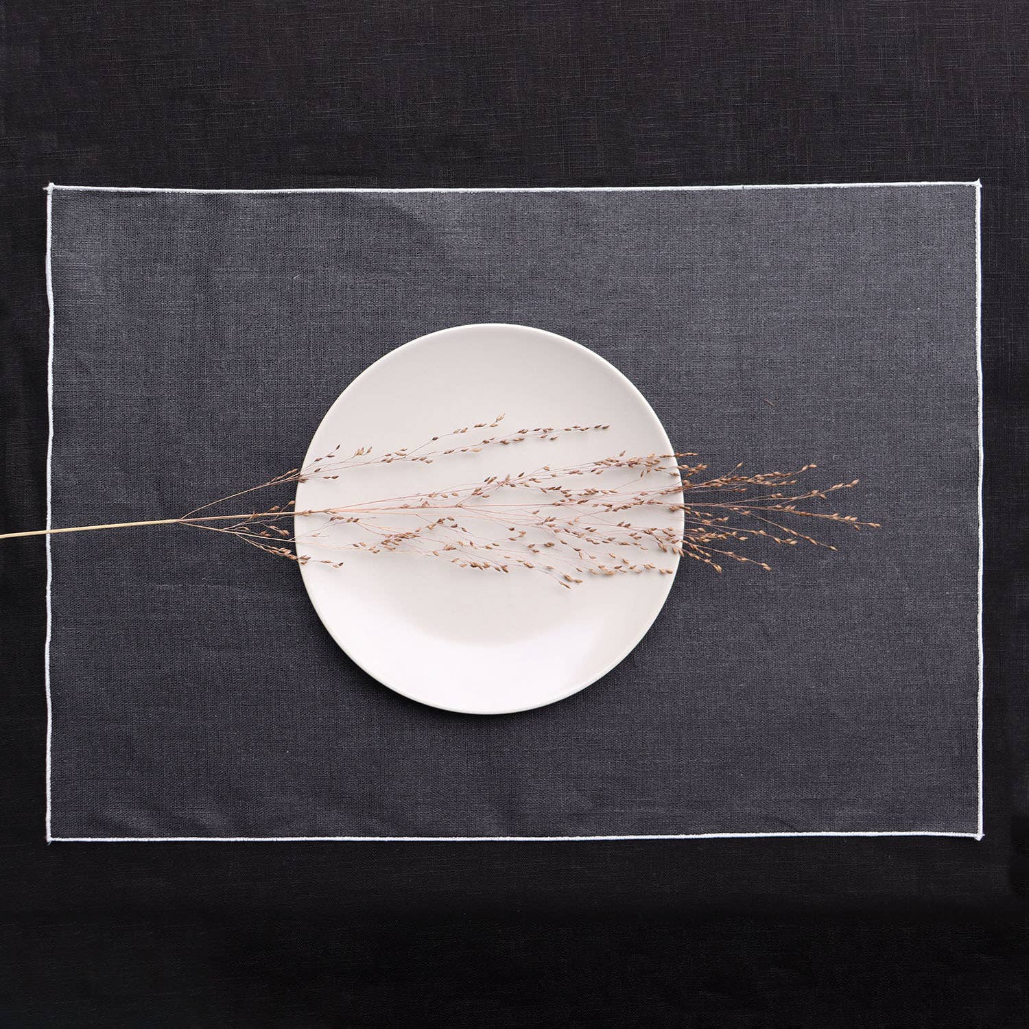 Giardino Segreto - Wholesale Dinner & Cloth Napkin - Table mat in pure, stain-resistant, RESINATED linen2