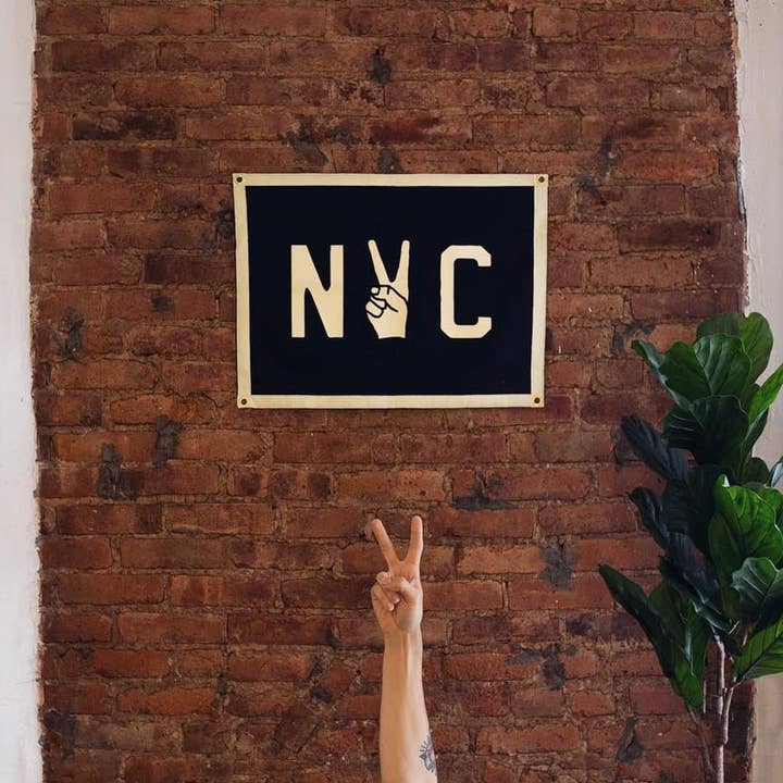 Oxford Pennant – wholesale Wall sign – NYC Camp Flag1