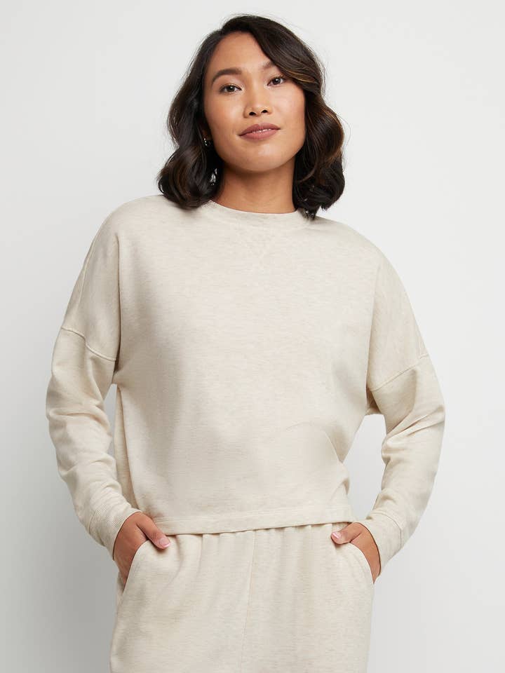 Empire Off Price - Wholesale Sweatshirt - Women's - Hanes Women’s Fleece Cropped Sweatshirt – Tri-Blend Pullover1